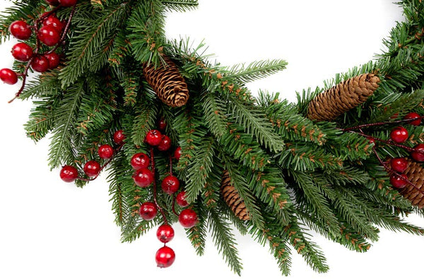 Vita Domi 30" Wellington Fir Pine Spruce Decorative Wreath 2 Tone Green with 400 Tips Berries and Pinecones (Unlit)