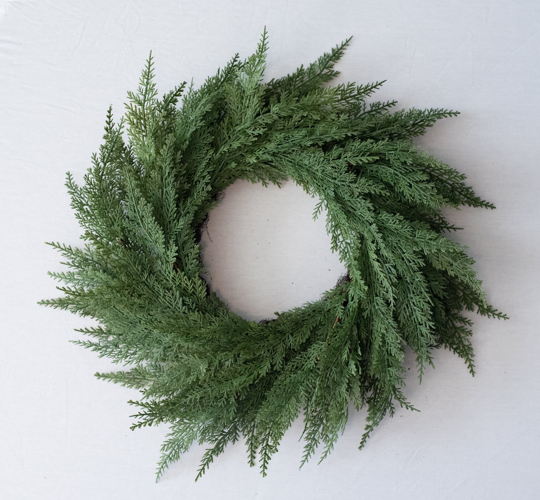 Vita Domi 24" Cedar Wreath w/ 130 Tips