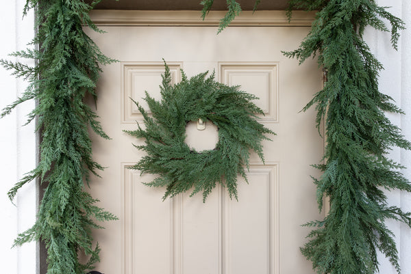 Vita Domi 18" Cedar Wreath w/ 56 Tips